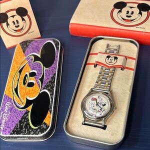 Vintage Disney  101 Dalmatians Silver and Gold Watch Set